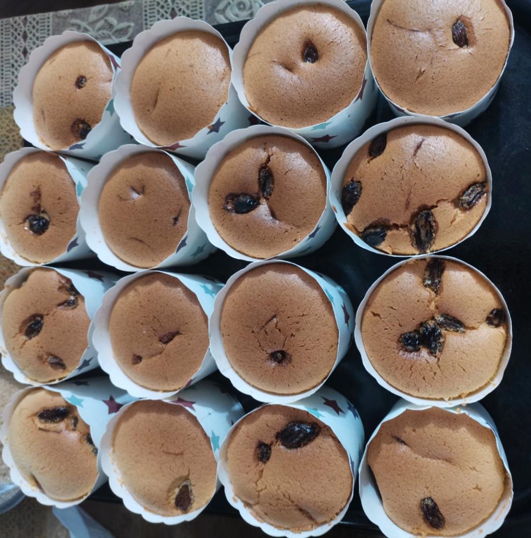 戚风小纸杯蛋糕