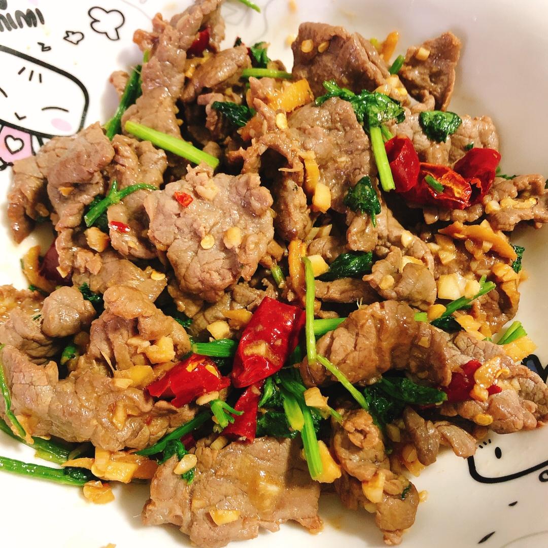 香菜炒牛肉（嫩）