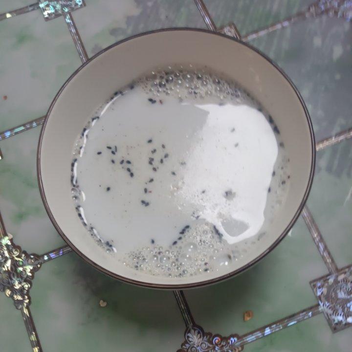 黑芝麻黑米粥的做法