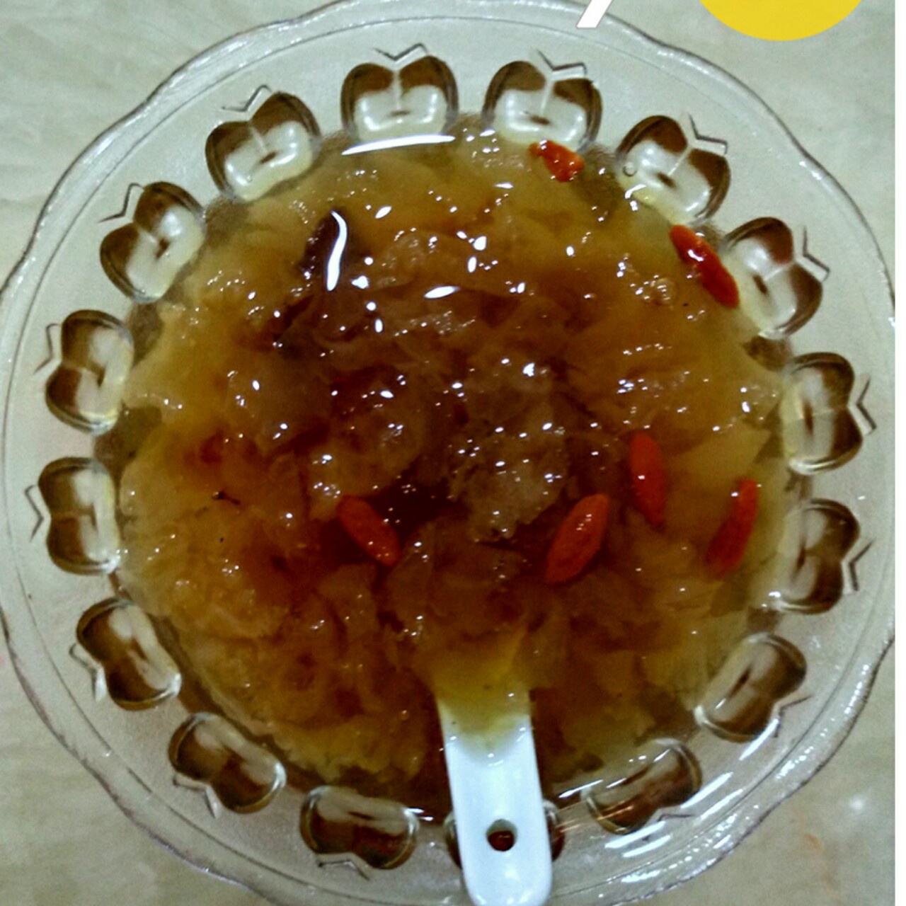 皂角米桃胶炖银耳糖水