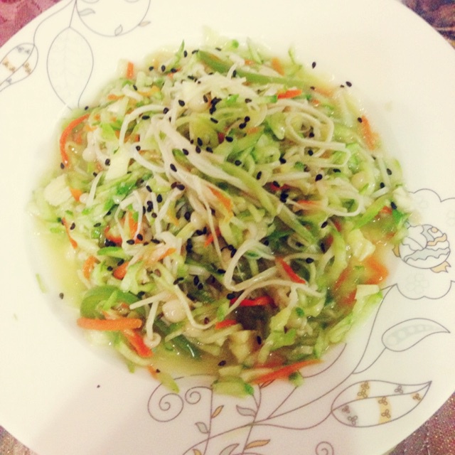 凉拌金针菇