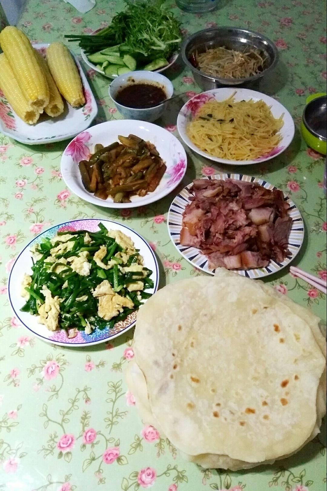 春饼的做法（北方习俗吃的摊春饼）