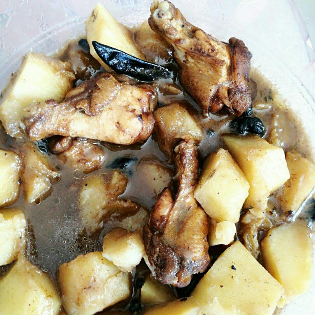 红烧土豆炖鸡腿