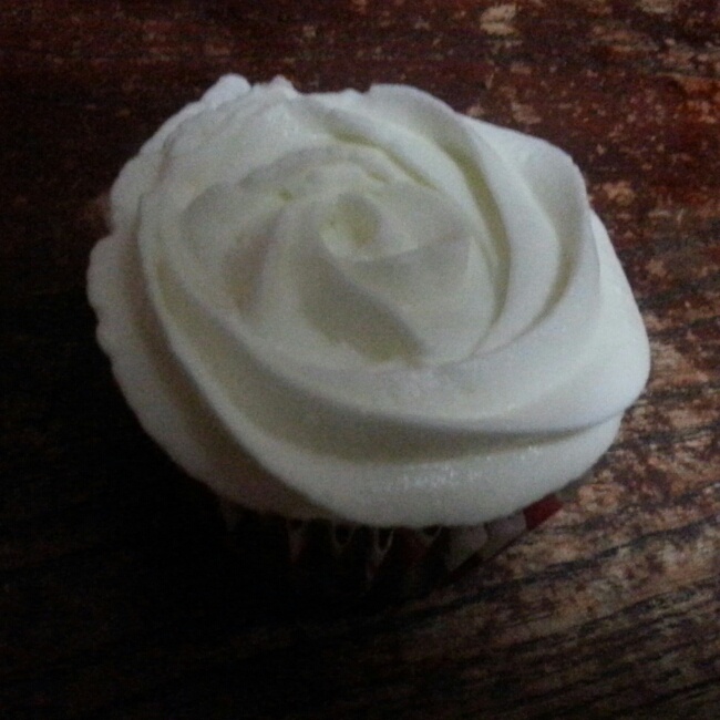古典巧克力cupcake配马斯卡彭奶油霜