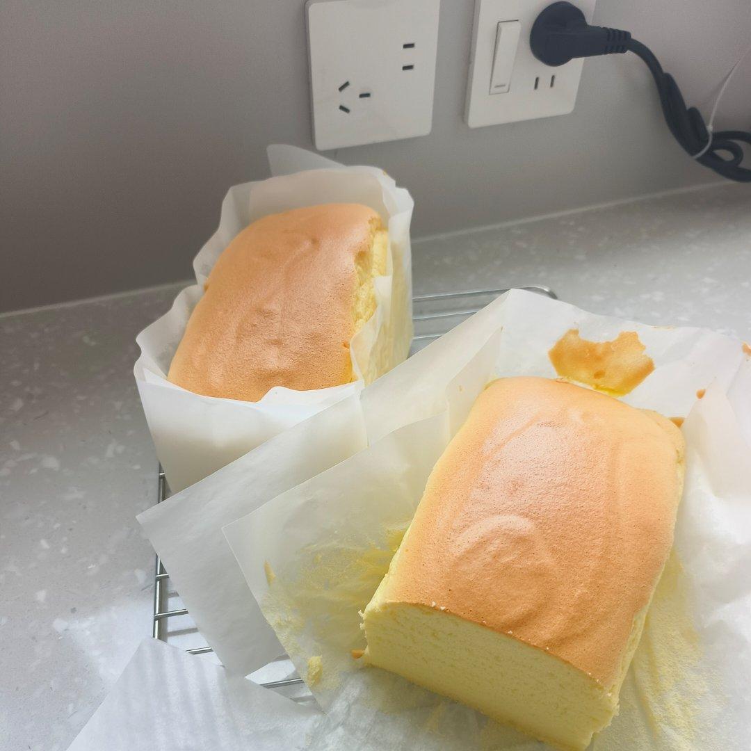 堪比柯基屁股
爆浆芝士🧀古早蛋糕