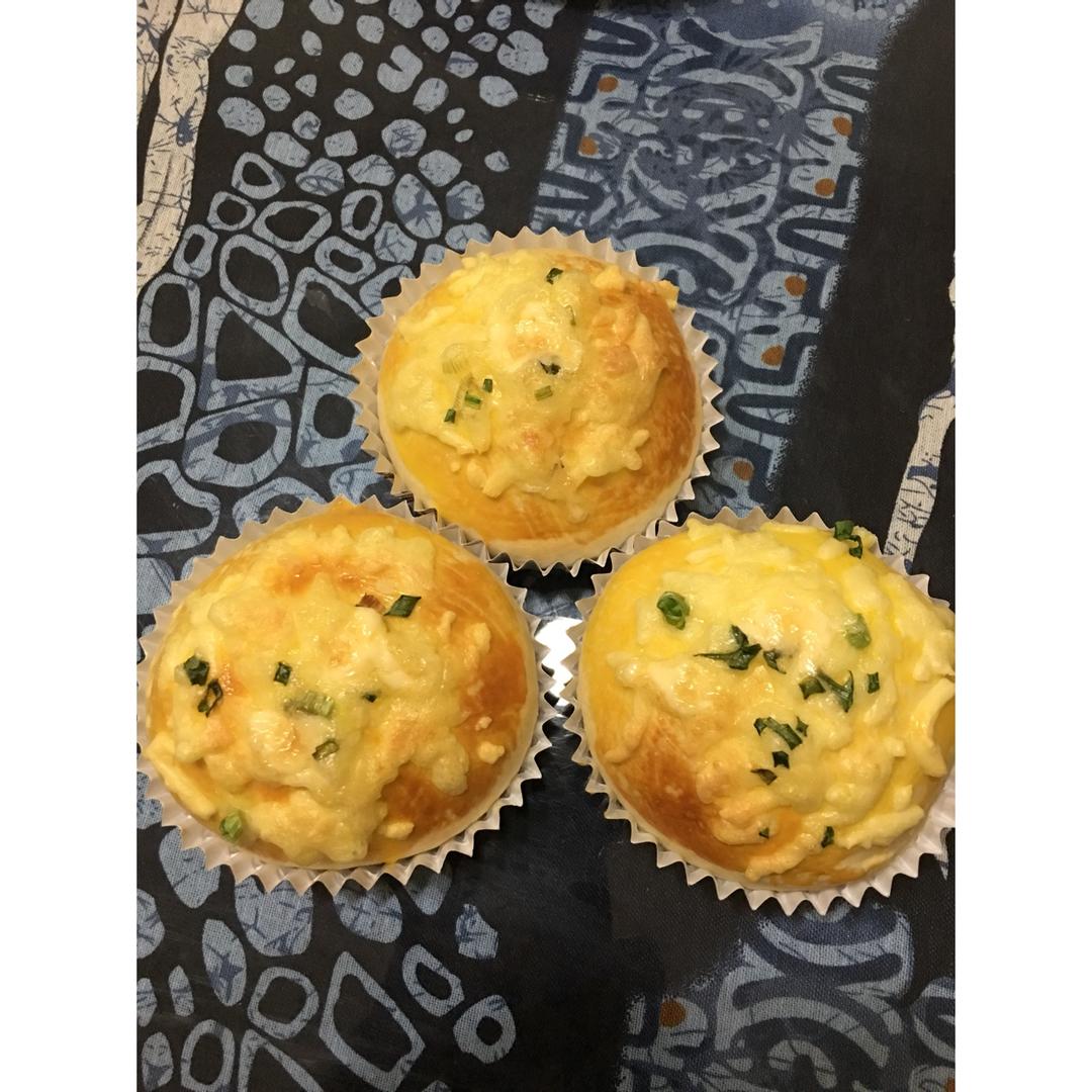 肉松葱香芝士面包