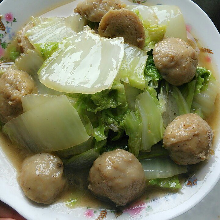 大白菜烧藕丸子