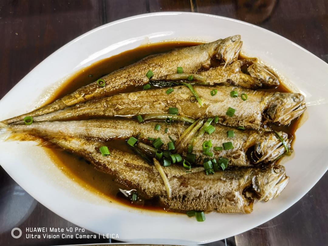 煎鲥鱼