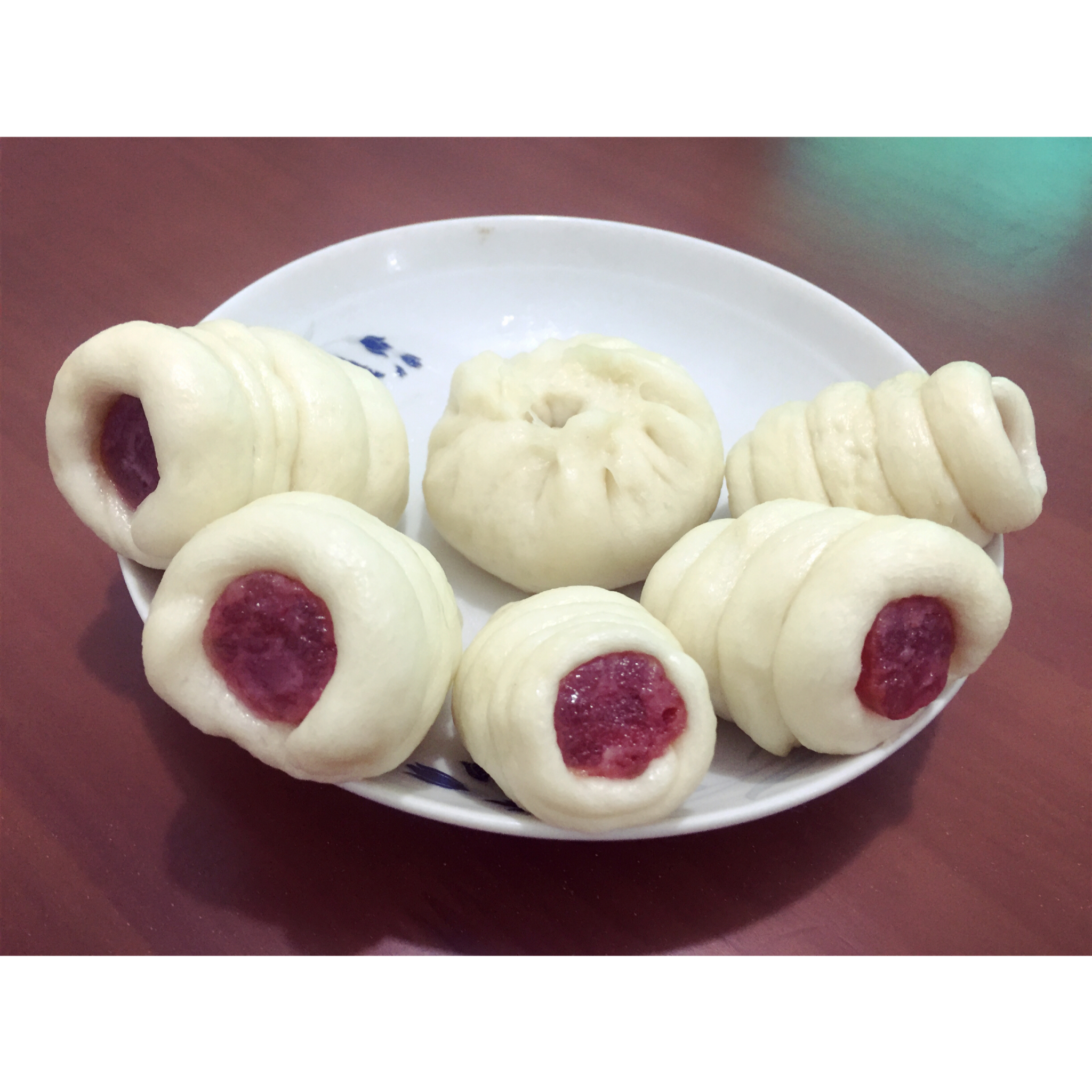 广味腊肠卷