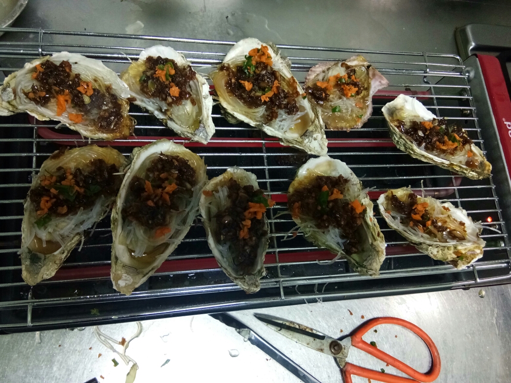 蒜蓉海蛎子（电烤架版）的做法 步骤5