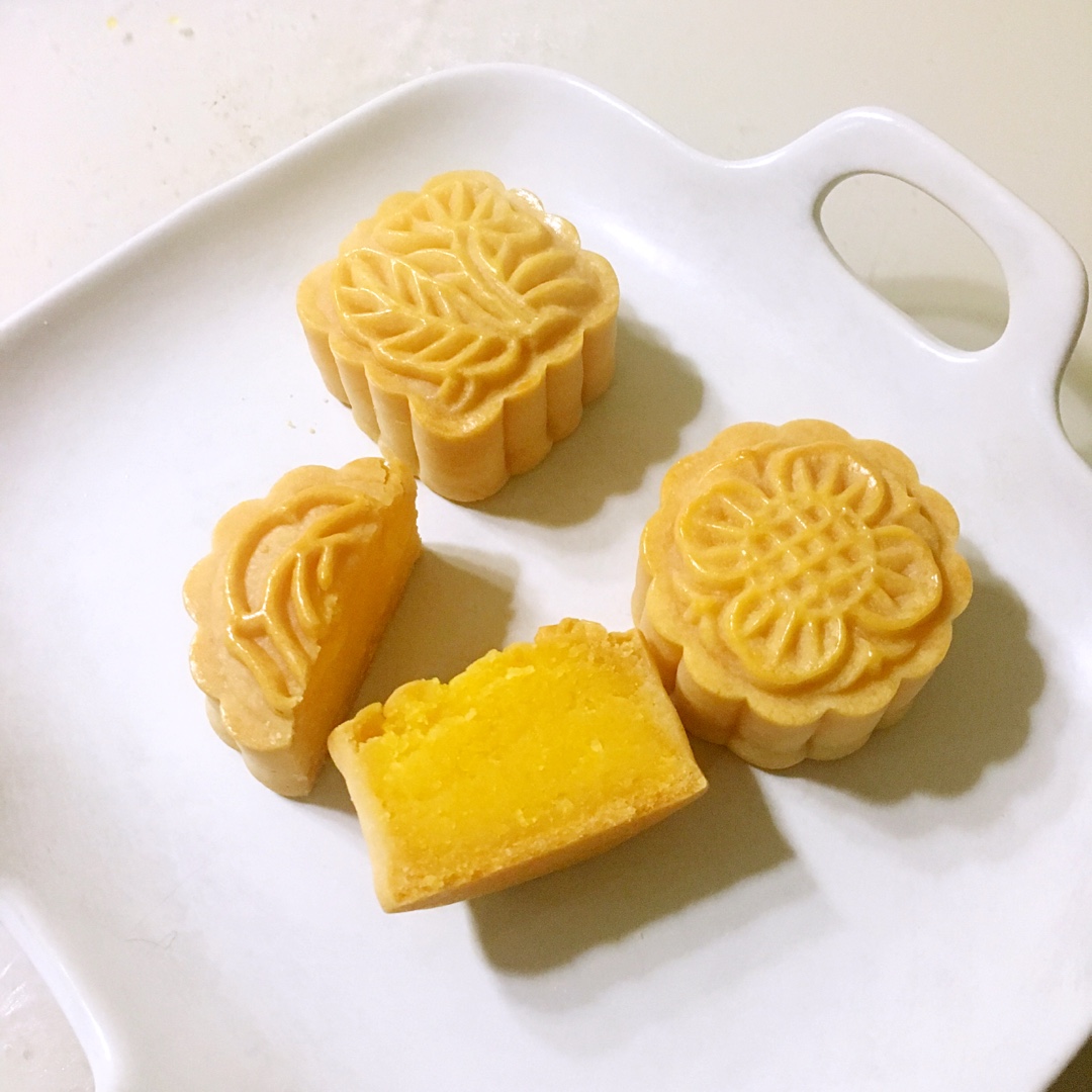 金沙奶黄月饼