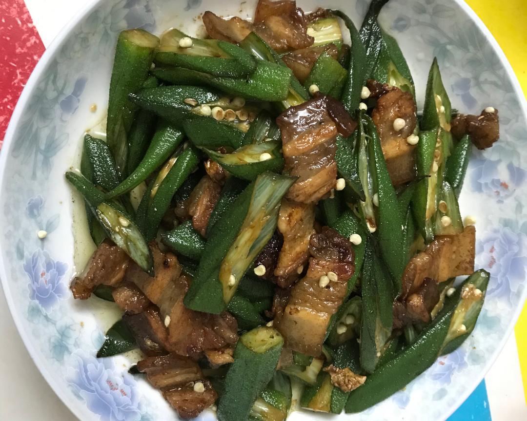 广东五花肉爆炒秋葵