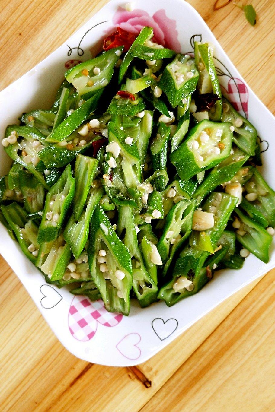 中南大厨做的清炒秋葵