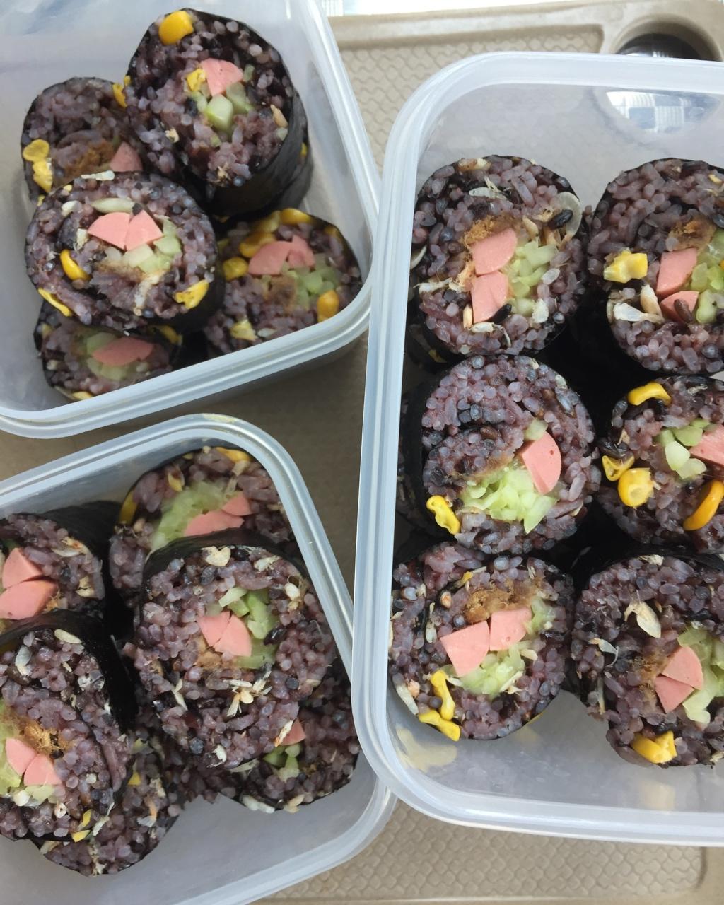 藜麦虾皮口袋饭团