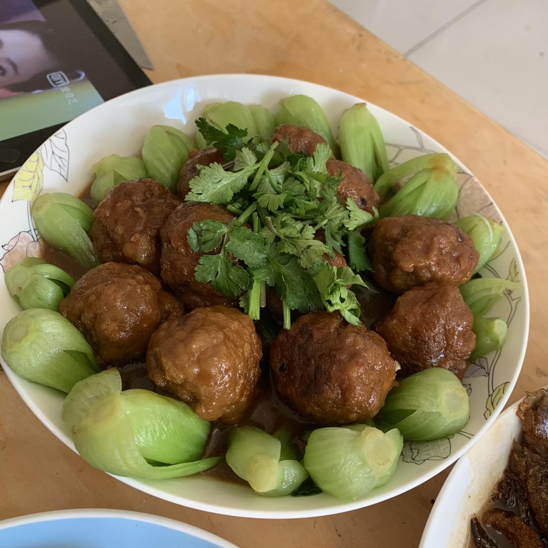 四喜丸子/红烧狮子头 Chinese Meatballs