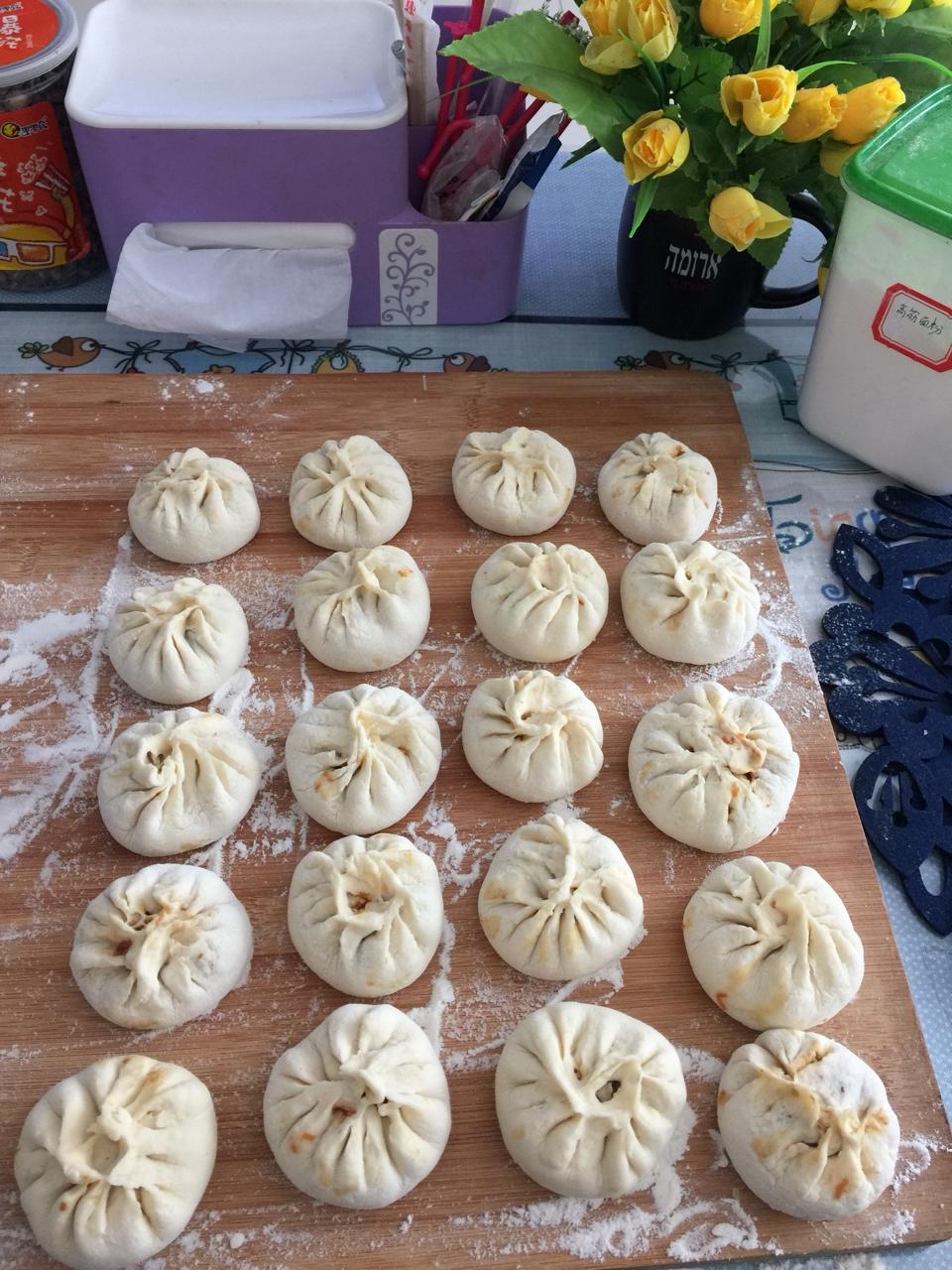 鲜美多汁的洋葱牛肉包子