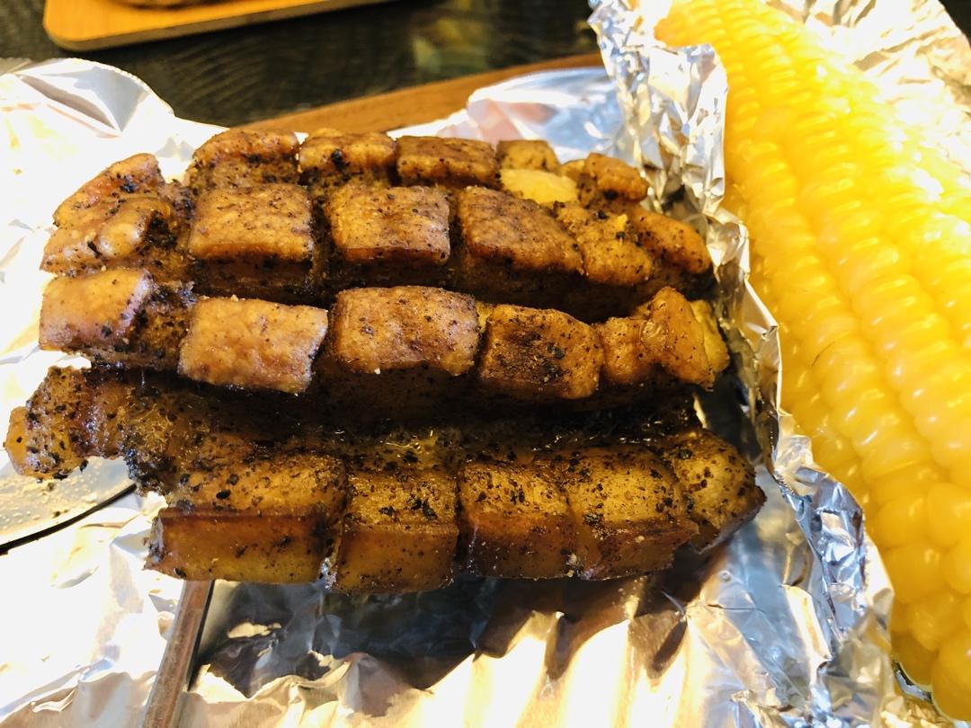 挪威邻居亲授-脆皮烤肉 烤猪五花肉（Ribbe)