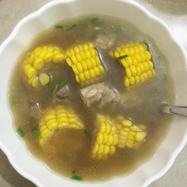 排骨玉米汤
