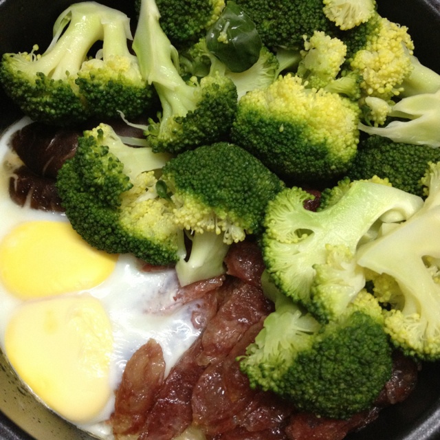 电饭锅版腊肠煲仔饭
