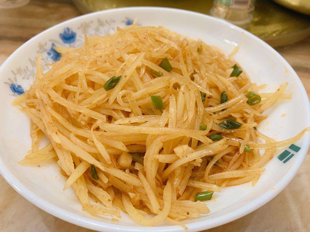 凉拌酸辣土豆丝