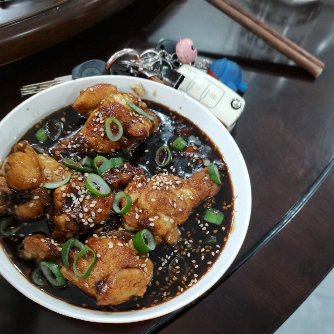 好吃到舔手指的「蒜香蜜汁鸡翅根」👍