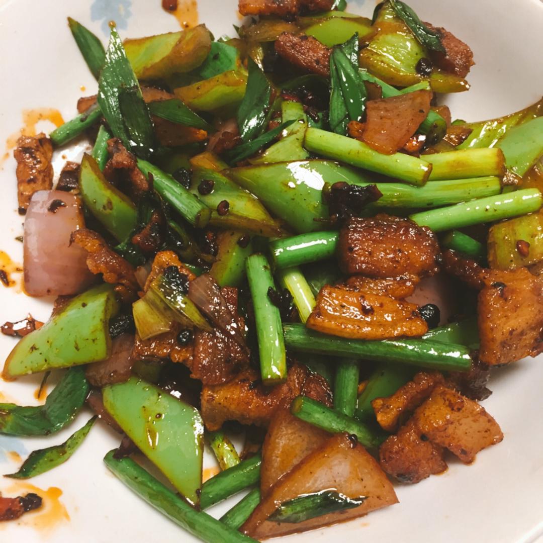 成都人家里的青椒回锅肉