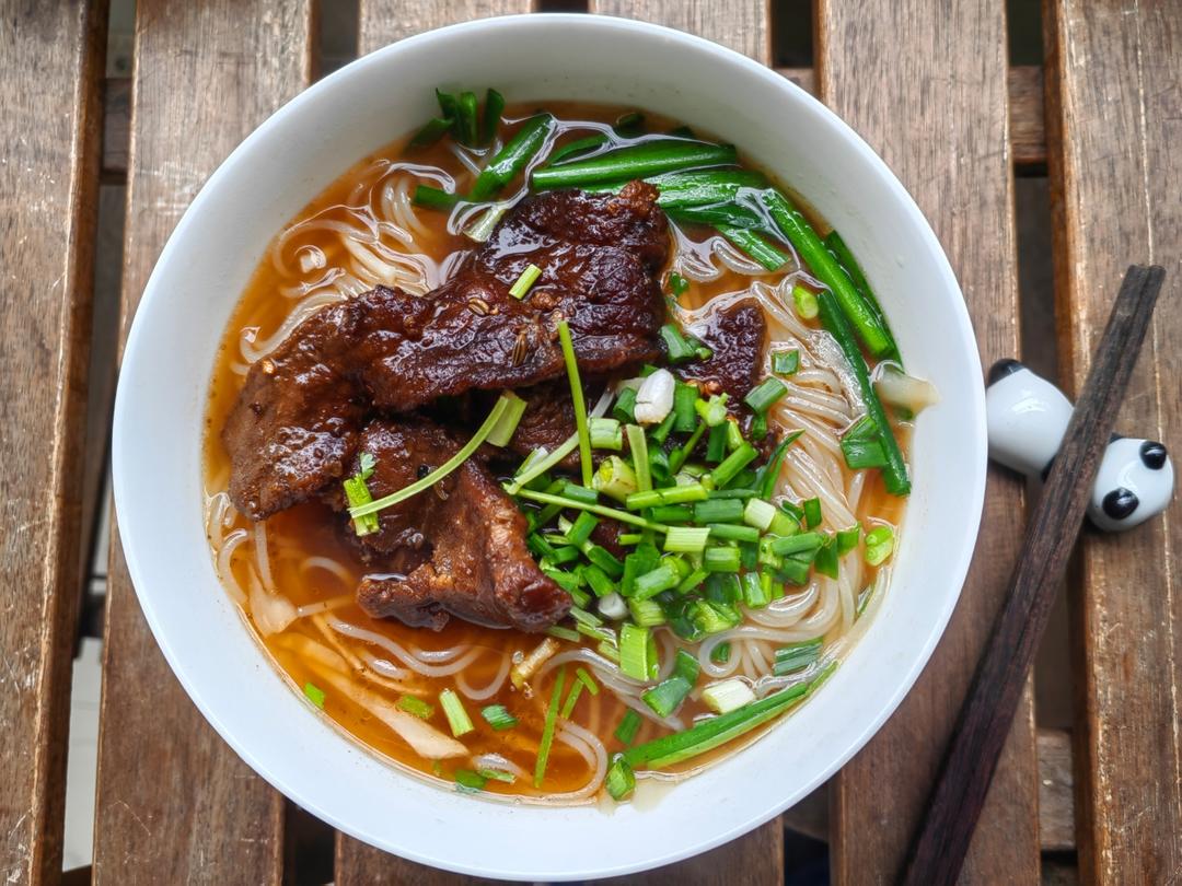 麻辣牛肉，嗦粉最佳搭档