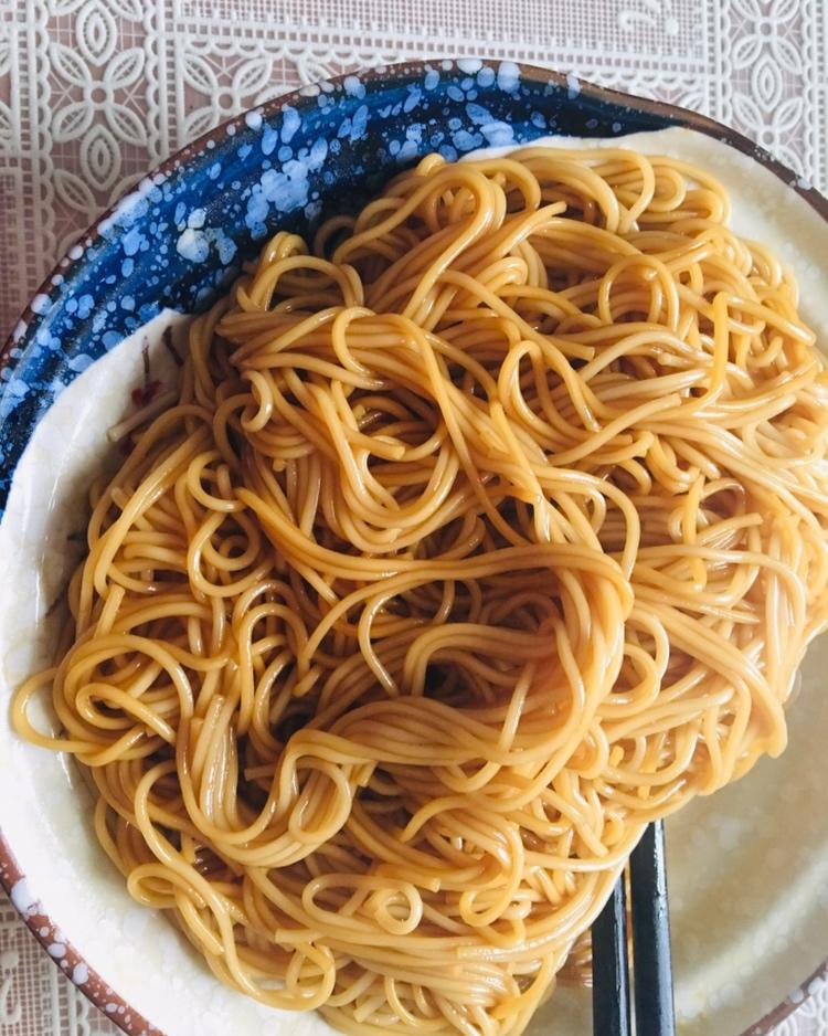 葱油拌面Spring Onion Noodles