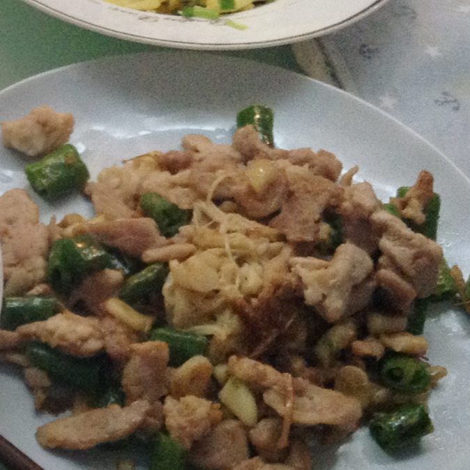 金针菇青椒肉丝