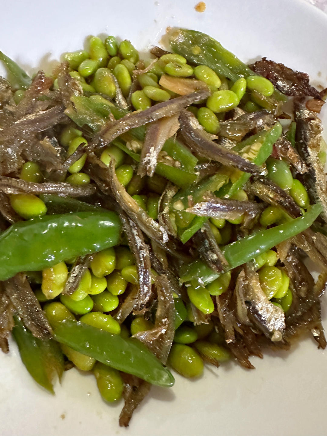 炒｜辣椒毛豆炒小鱼Fry Small Fish with Chili and Edamame