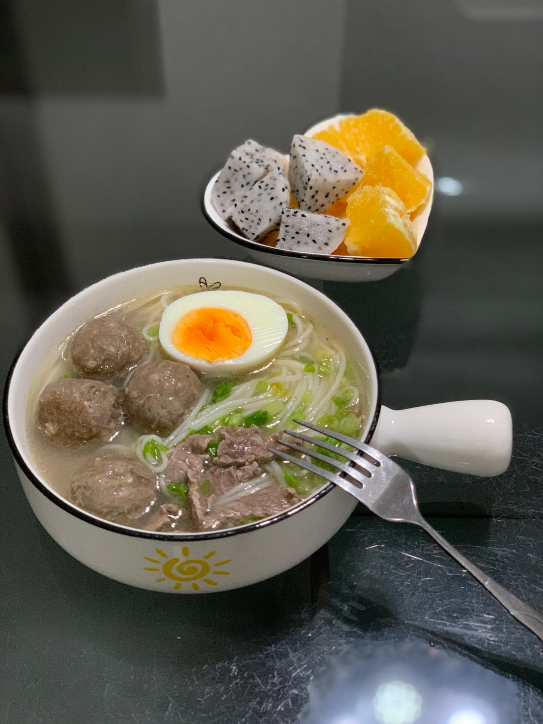 Kitty早餐【牛肉丸汤面】的做法