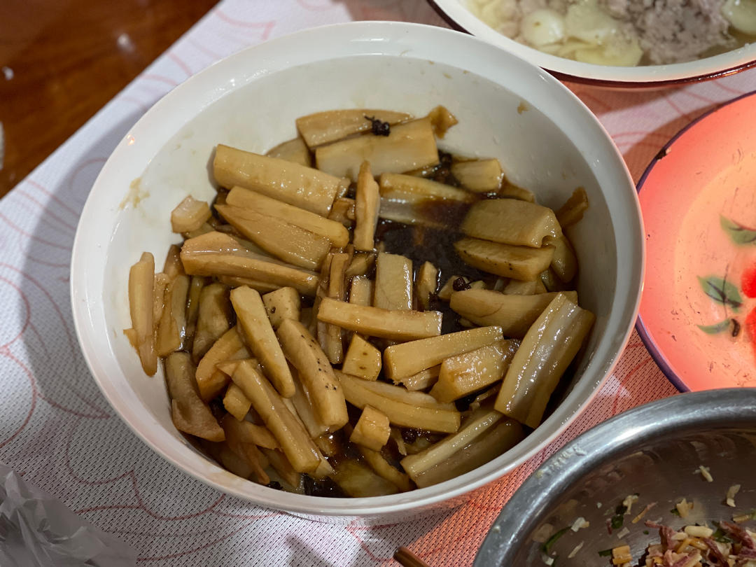 从大排档偷学的凉拌藕丁