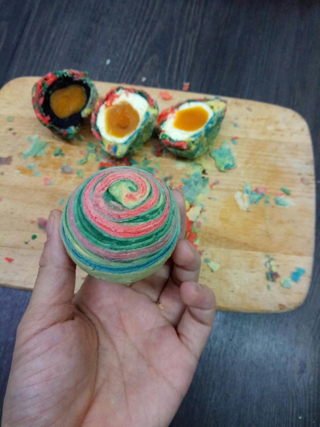 彩虹蛋黄酥（独角兽蛋黄酥）