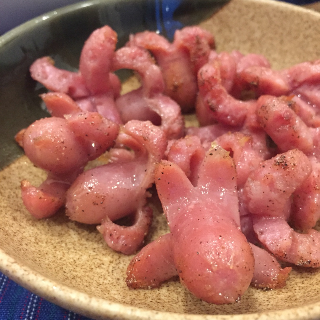 新点点新做的红色香肠章鱼小香肠