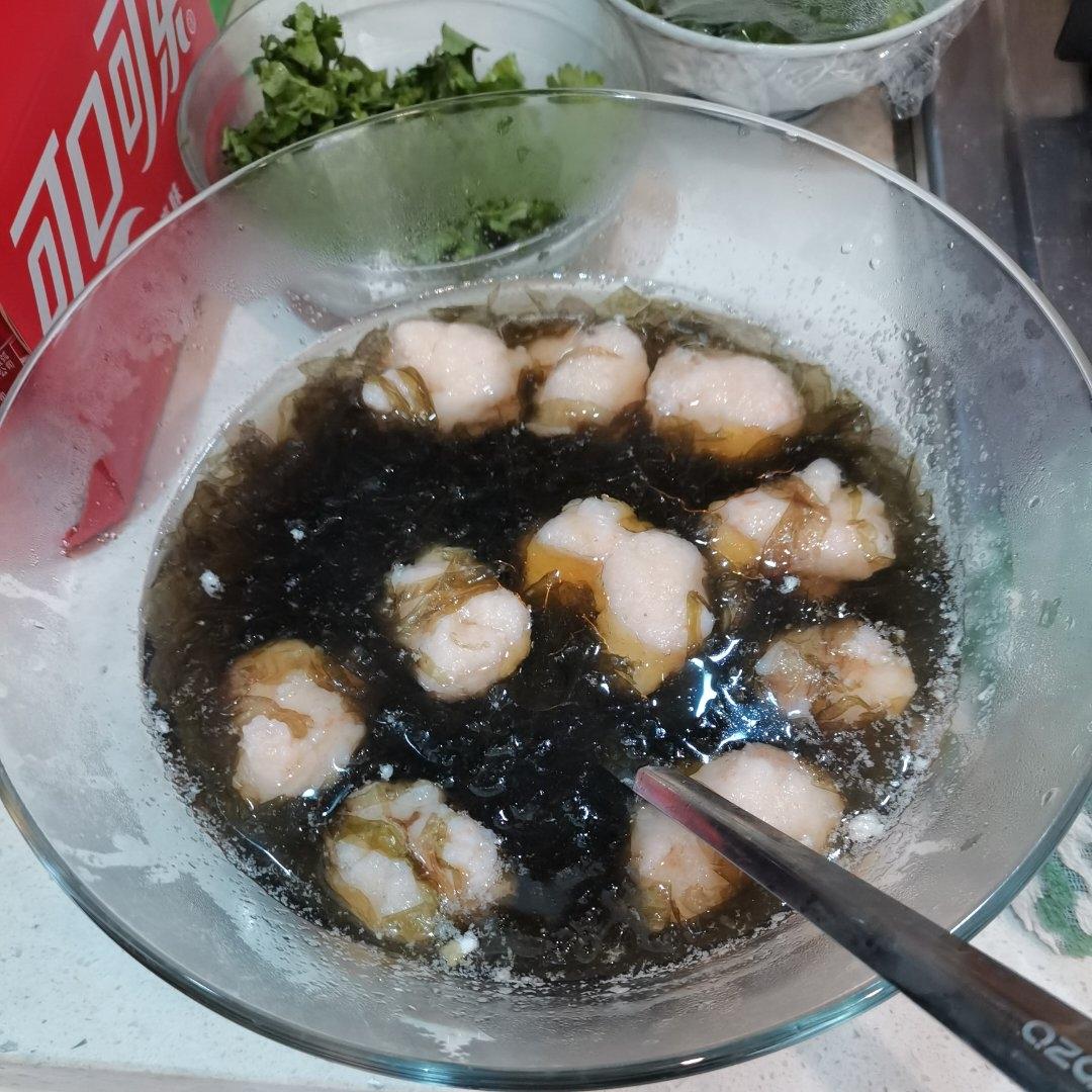低卡鲜美的紫菜虾滑汤！好喝不胖减脂餐