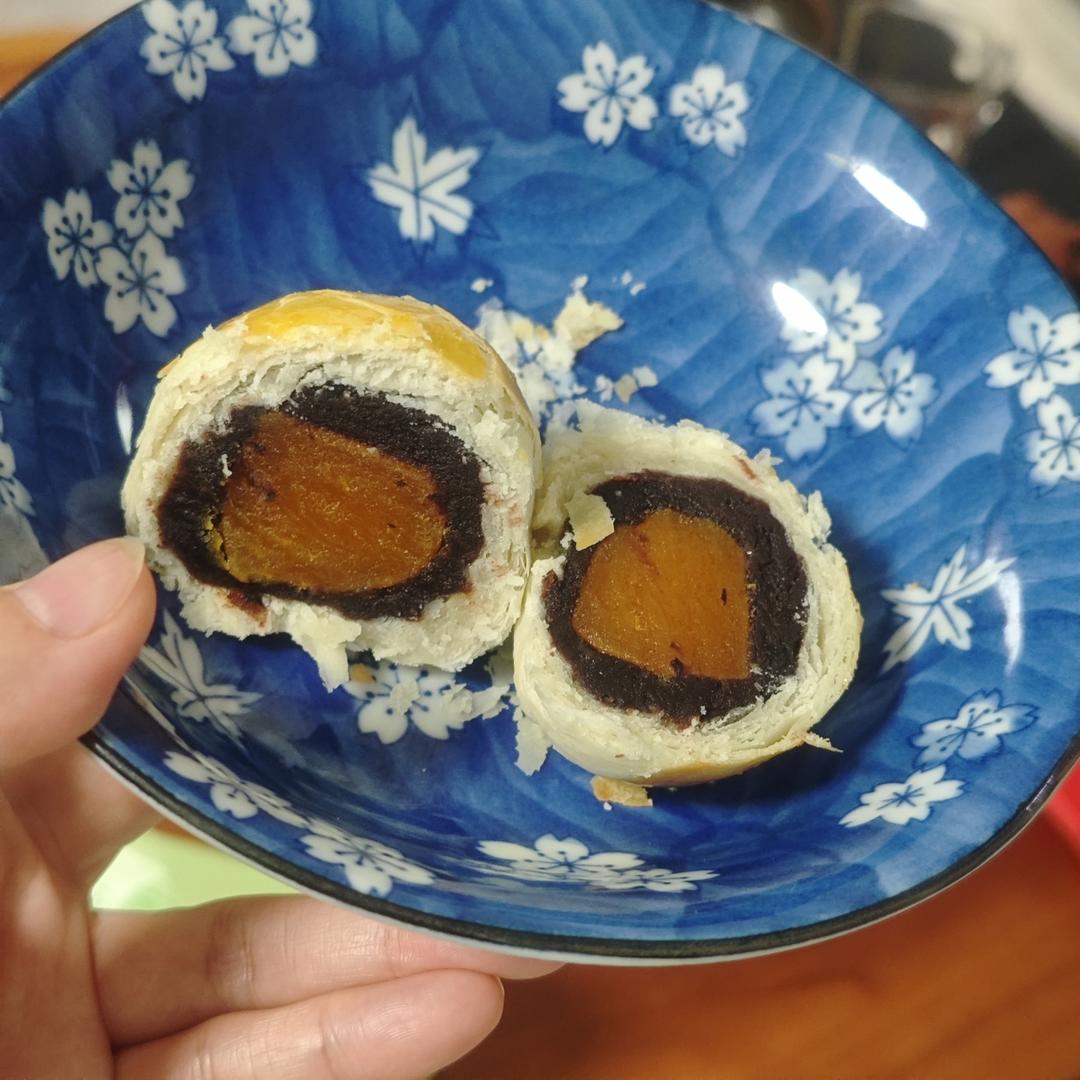 超简单 免揉 酥掉渣的蛋黄酥(超详细附全程视频)不破酥『万能酥皮』