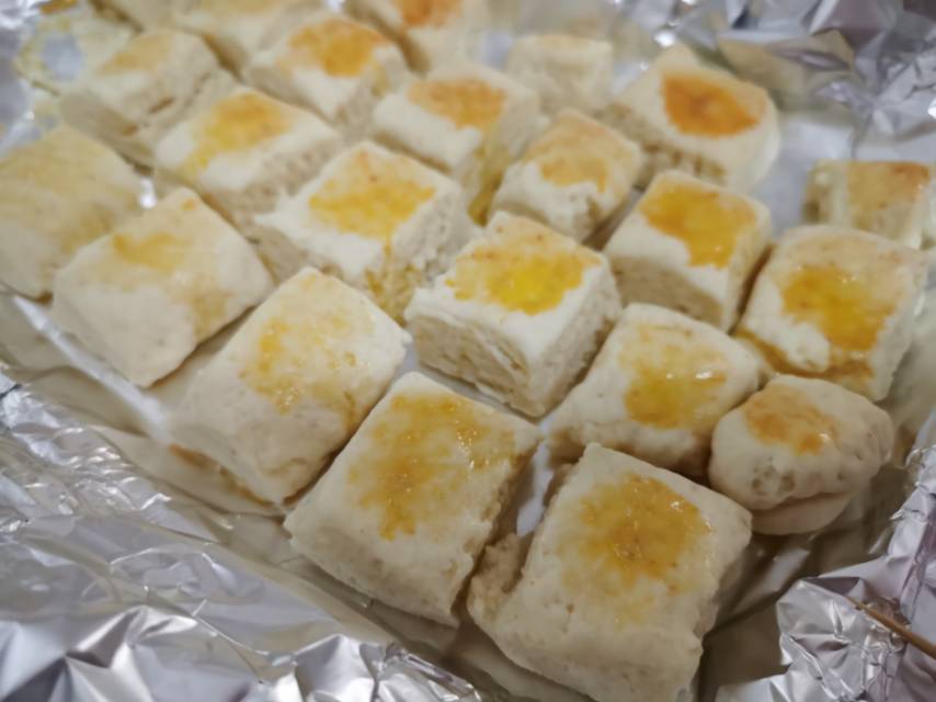 简单的蔓越莓淡奶油小司康