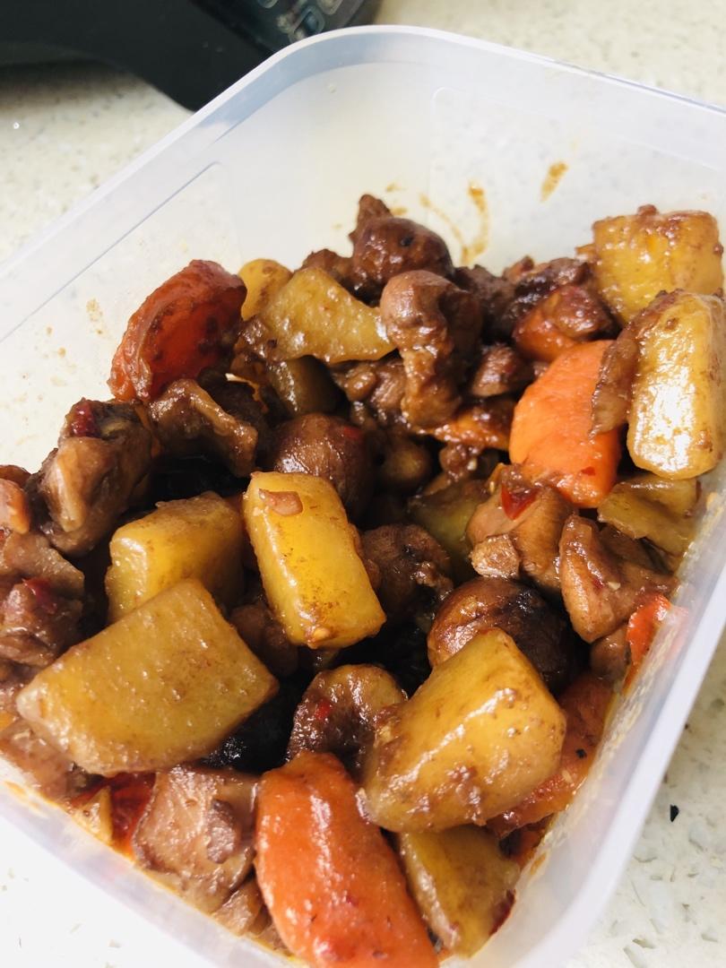 土豆烧鸡（非常下饭哦~）