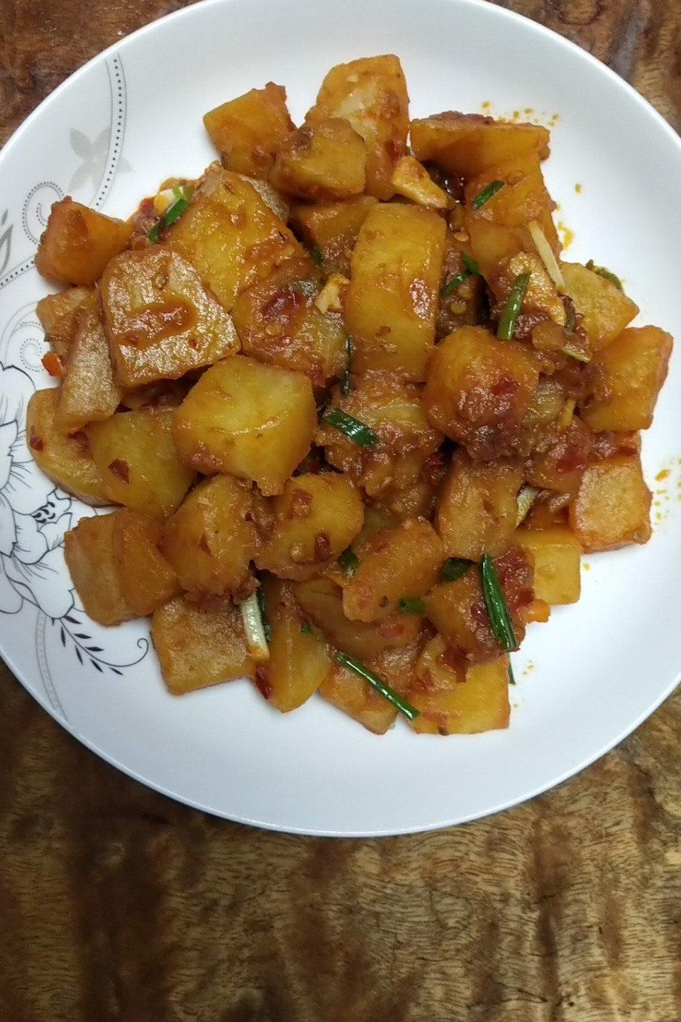 隼-12做的红烧土豆块