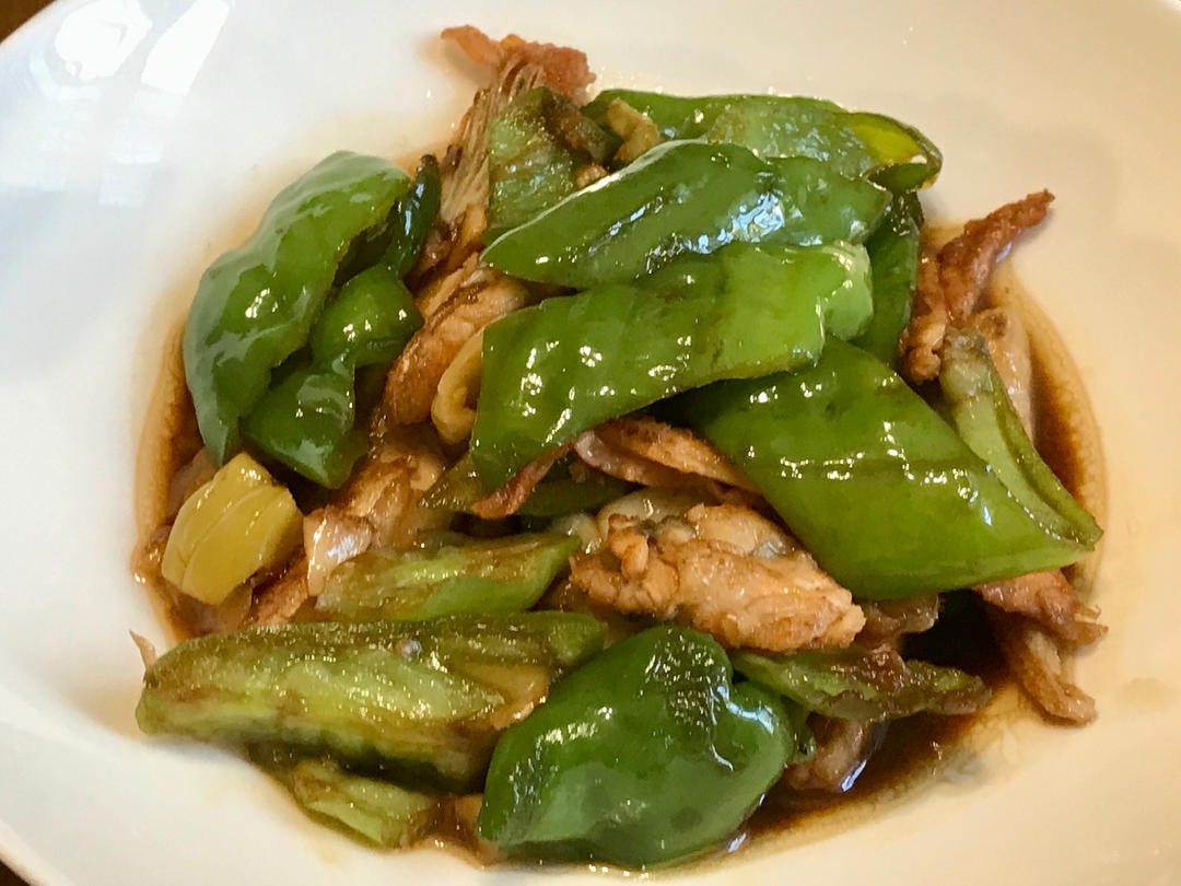 湘菜在粤之三文鱼炒辣椒的做法