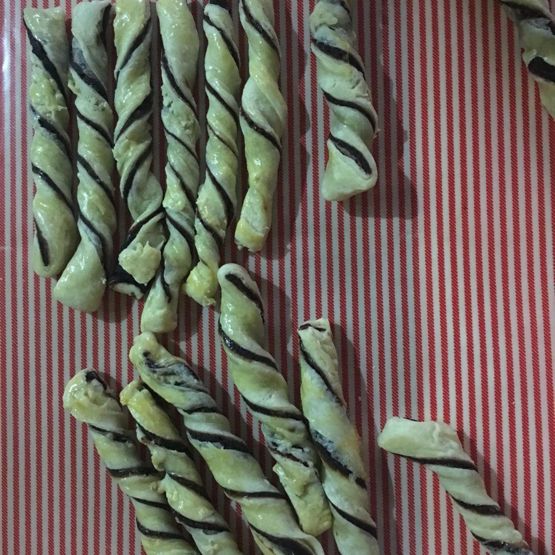 豆沙扭扭酥