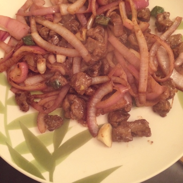 孜然洋葱炒牛肉粒