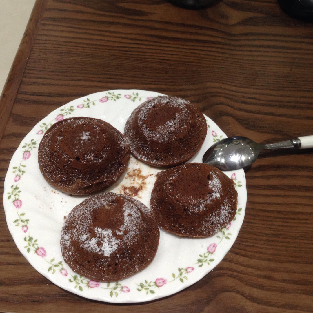 巧克力熔岩蛋糕(全图文超简单)