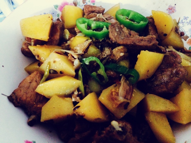 土豆炖排骨