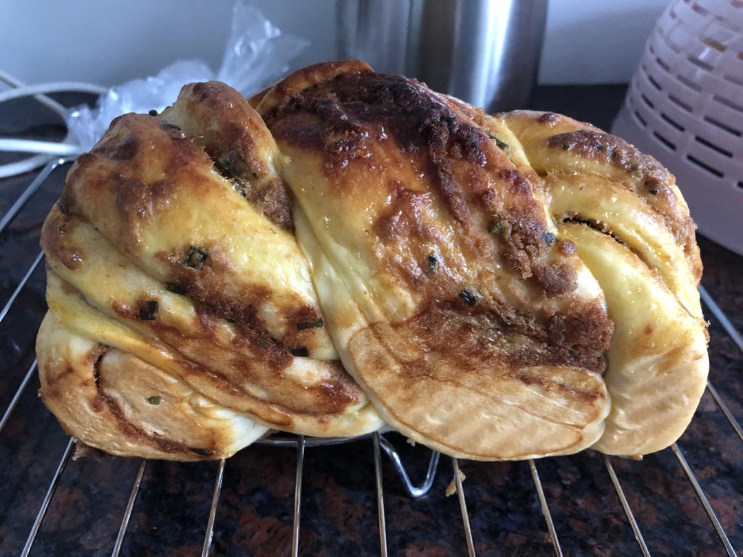 香葱肉松手撕吐司