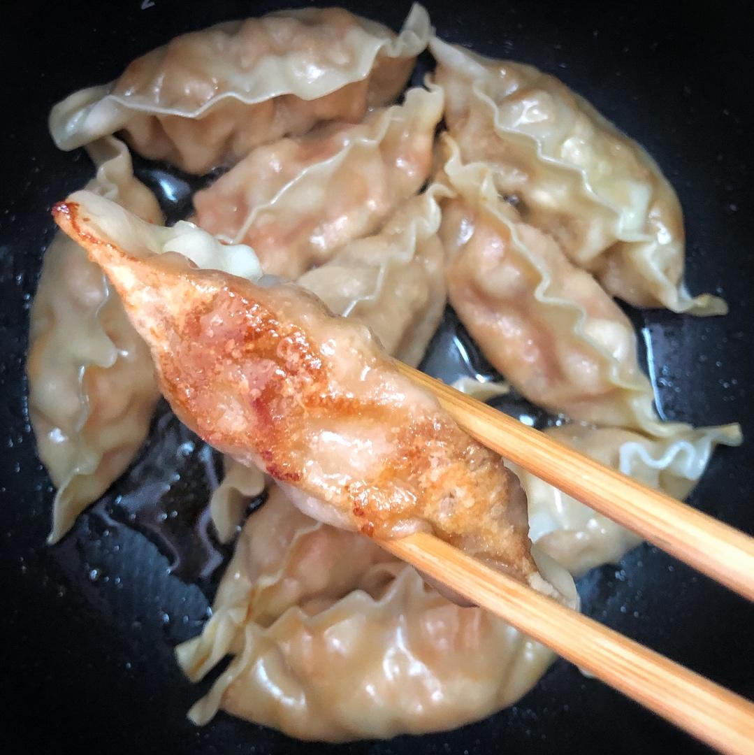 电饭煲煎饺（速冻饺）