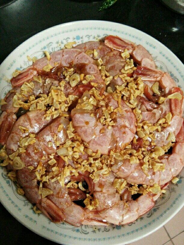 【蒜蓉粉丝蒸虾】