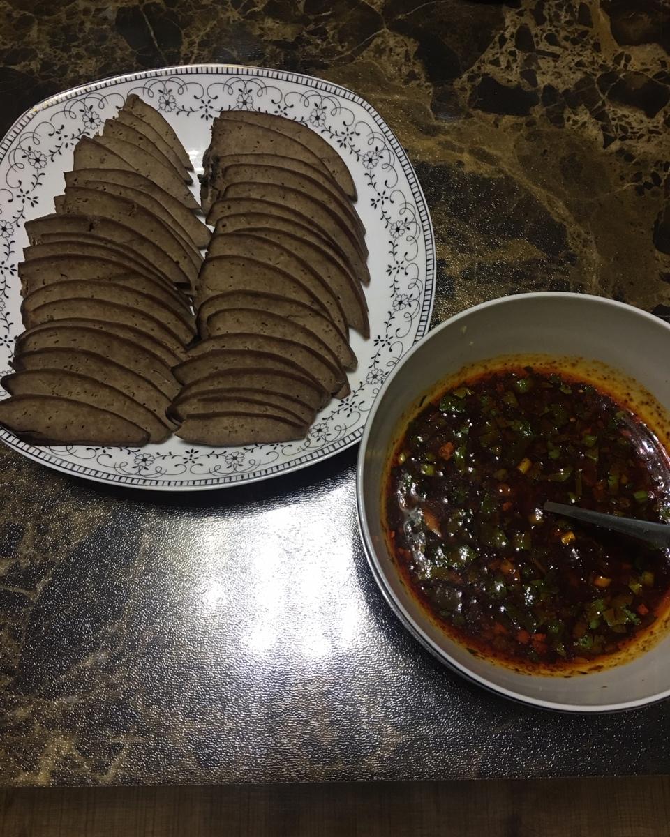卤猪肝