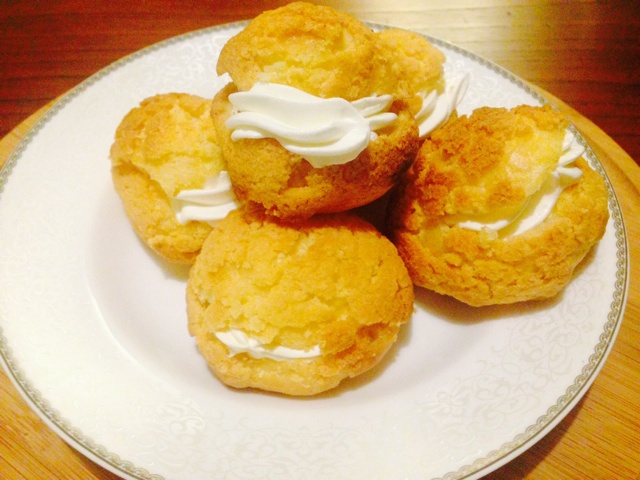 菠萝酥皮泡芙