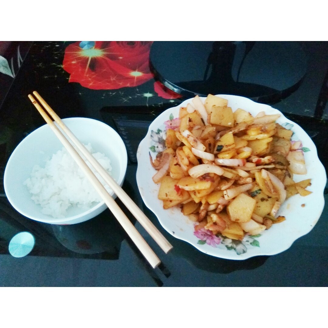 孜然洋葱土豆片